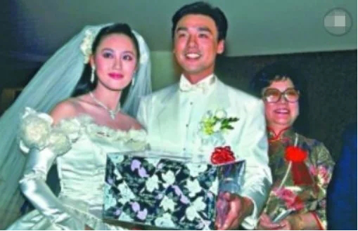 叶倩文|65岁仍开演唱会座无虚席，与谭咏麟一样热爱音乐.