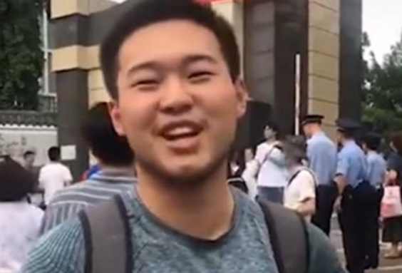 |还记得那个因压力大,撕别人答题卡的女生吗?她的高考成绩出来了