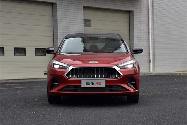 国六|公认的国产“颜值王”，6万气场超16万凯美瑞，奈何懂它不多