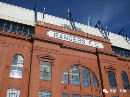 英超@身家超20亿镑，3年转会总投入-50万，英超最“抠门”老板终于滚蛋了？