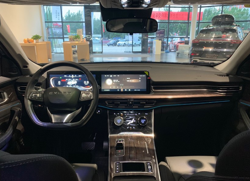 丰田汉兰达|这次能卖好吗？星途VX到店实拍，2.0T有254匹，或15.79万起售