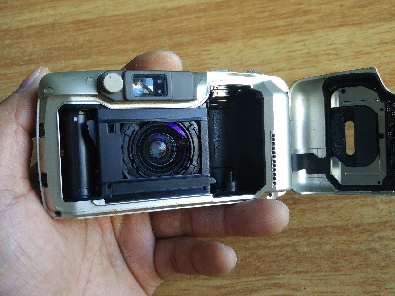 相机|日本百年巨头正式宣布，退出相机业务，这次真的被外行击败