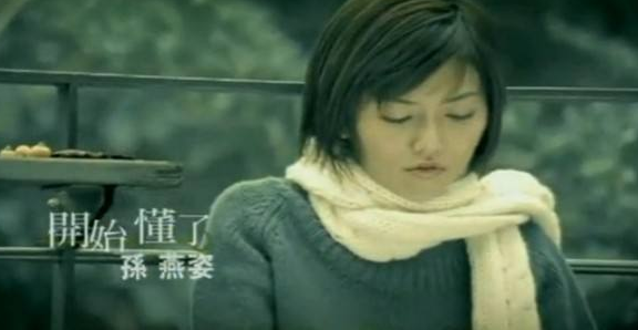 萧亚轩|2000年，登上报纸的5个爆红明星，现在过得怎么样了