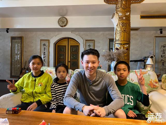 英达:英达豪宅曝光!小儿子已长成男神!至今无视宋丹丹儿子!