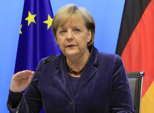 「美国」不只撤军,美国接连制裁德国,默克尔反击:美国没资格发号施令