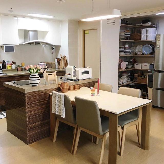 【】韩国太太的家也太治愈了吧！85㎡小房一尘不染，全屋收纳井井有条