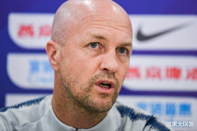 中超|实在人！荷兰名帅：现在手头很缺钱，中超报价吸引了我
