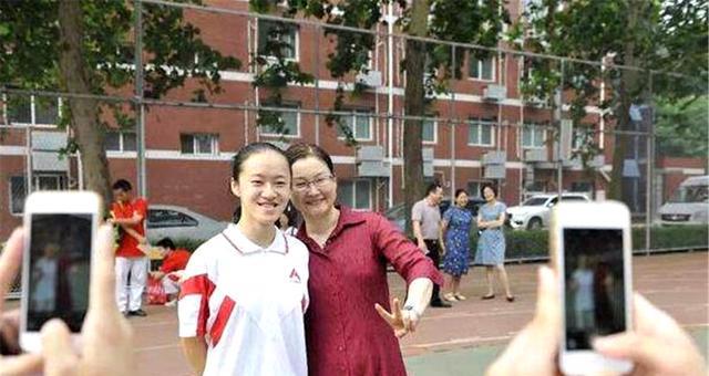 高考状元|60多位高考状元家庭状况曝光：影响孩子一生的，无非是这4点