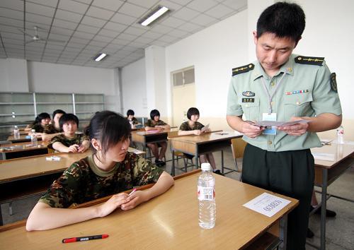 大学|为什么军校录取分数那么高？看完这个就知道值这个分数！