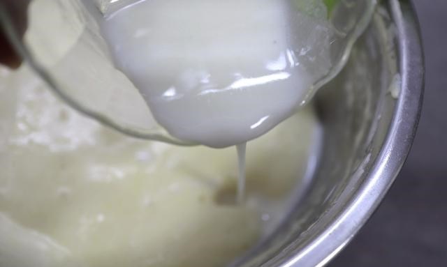 海绵蛋糕▲全蛋打发海绵蛋糕,比戚风易上手,零失败,平整不开裂,香甜细腻