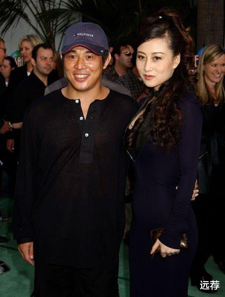 #李连杰#59岁利智给丈夫李连杰庆生！几年间容貌大变！一心服侍丈夫！