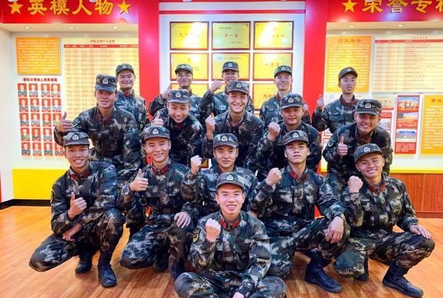 新兵下队一周了，他们过得可好？