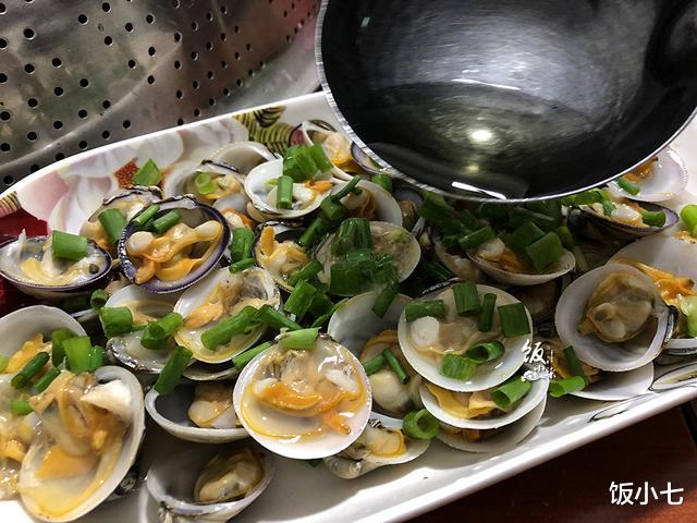 #蛤蜊#吃花蛤不如吃它，肉多肥美，才5块钱一斤，蒸一蒸，鲜嫩美味