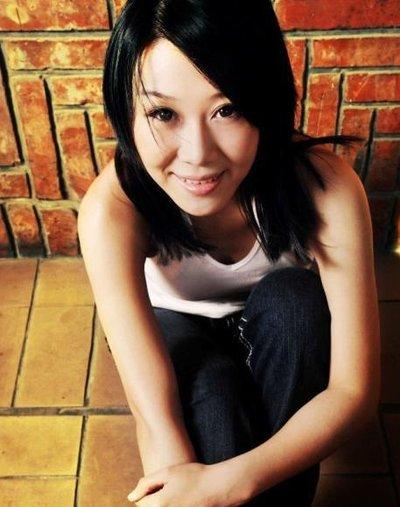 快递员：8年前，歌手付丽对快递员一个微笑，让她付出了生命的代价