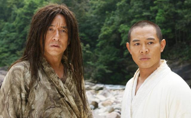 成龙：李连杰成龙拍戏发生冲突，大打出手，吓到大伙，导演硬着头皮拉架