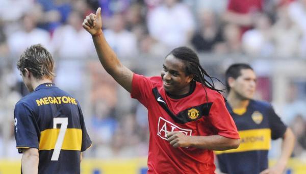 曼联|实力不够却能效力豪门球队的七大球员,第一个成为了永远的笑柄