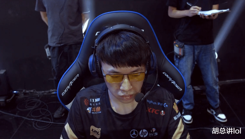 jdg▲JDG上流队伍变下流，比赛中时光倒流看人品，国服青蛙都看不下去了