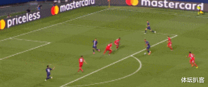 欧冠|大巴黎丢冠夜揪出最大罪人！1.8亿巨星迷失全场，超级单刀踢不进