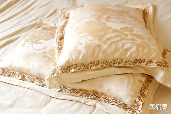 「睡眠质量」睡觉不能脚朝西，竟不是迷信？为什么不能脚朝西？看完你就懂了