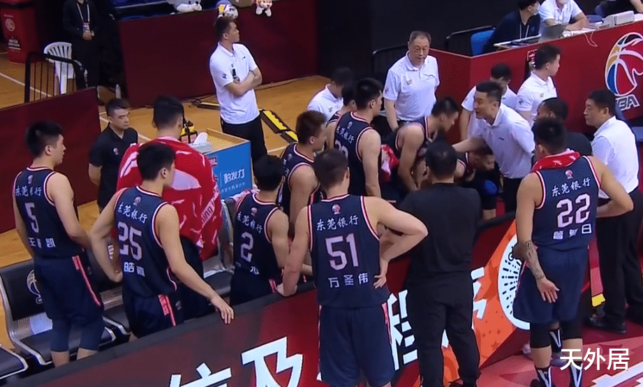 广东男篮|全新历史!广东末节落后8分仍超级翻盘,豪取史无前例的27连胜