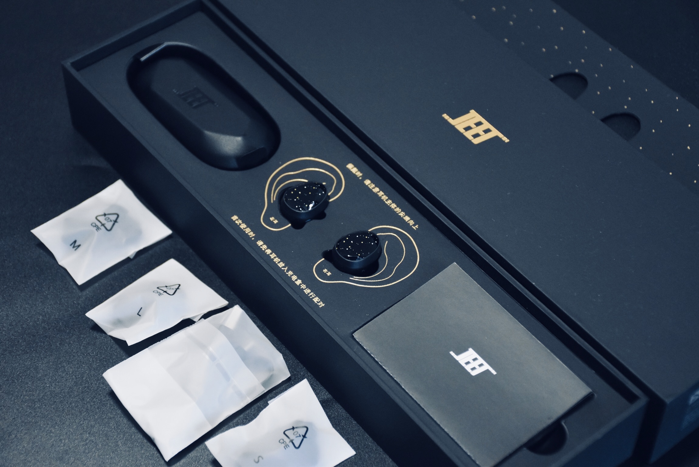 |炫酷不花哨，全能堪比AirPods，JEET MARS给你大牌的体验