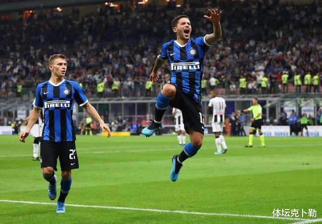 国际米兰@国米将打造最强中轴线,顶级前后腰+意大利三中场,这配置无敌了