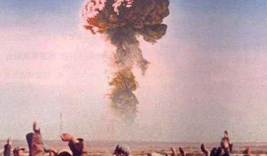 #原子弹#1964年我国原子弹首爆成功，老蒋惊得目瞪口呆，叹气后说了五个字