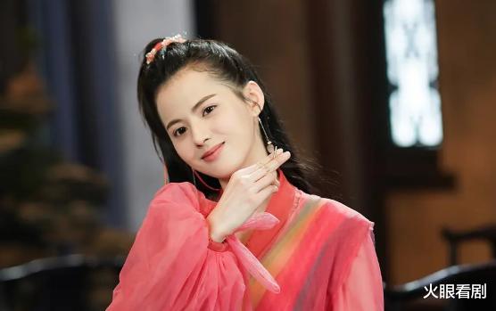 迪丽热巴：小成本网剧没钱效果差，场景照搬《陈情令》，却依旧能好评如潮？