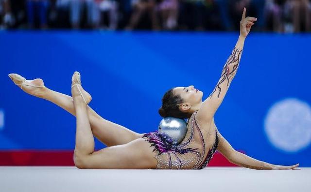 走光：女性运动员不怕走光吗？为什么穿三角裤参加比赛？知道后感到心酸