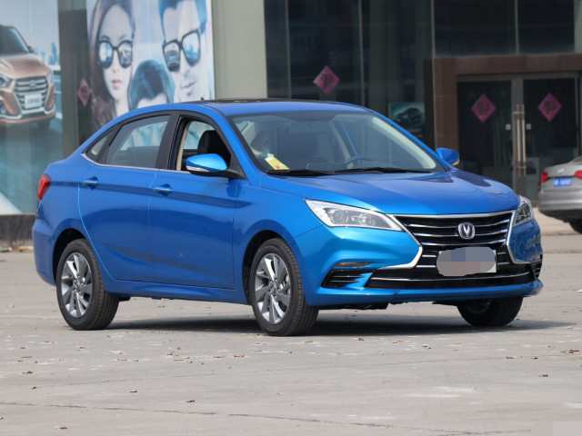 长安逸动|长安逸动DT起售不到5万，油耗5.9L，感觉帝豪买早了