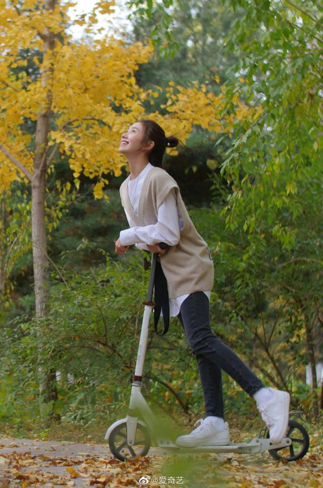 谋女郎|新谋女郎刘浩存素颜照