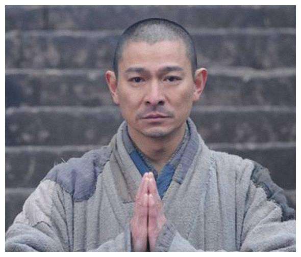 男星剃光头,鹿晗69分,刘德华94分,张卫健99分,最后一位200分