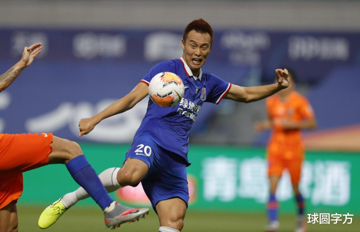 山东鲁能|10-2,4-4!鲁能被打脸,赛季目标难实现,李霄鹏得靠两人救场