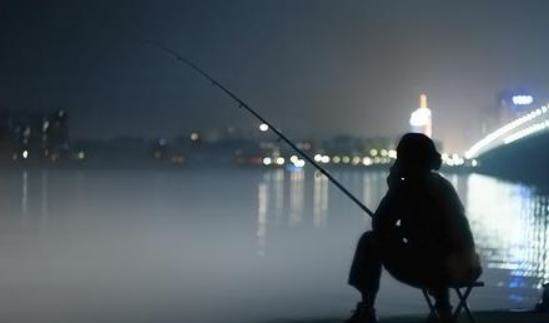 ：夏天，夜间钓鱼需要注意的四件事，你都知道吗