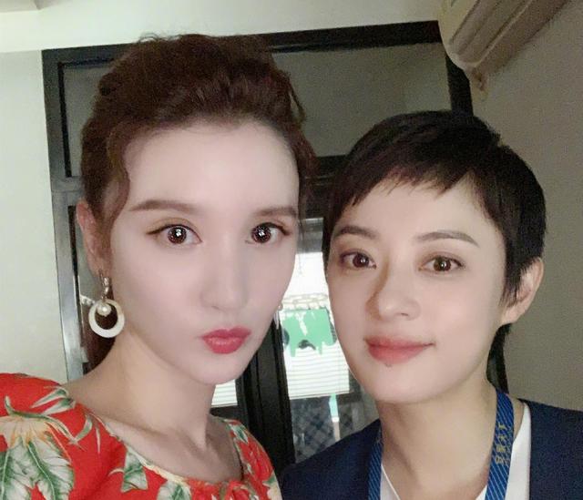 张萌|张萌明明背景深厚，手握半个娱乐圈资源，为何一言不合就认怂？