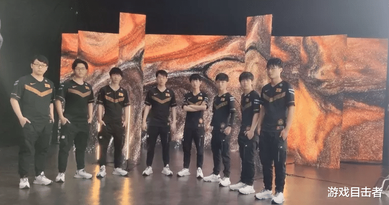 吉人天相|RNG正式无缘季后赛，粉丝感叹：四强八强十六强，原来只是奢望！