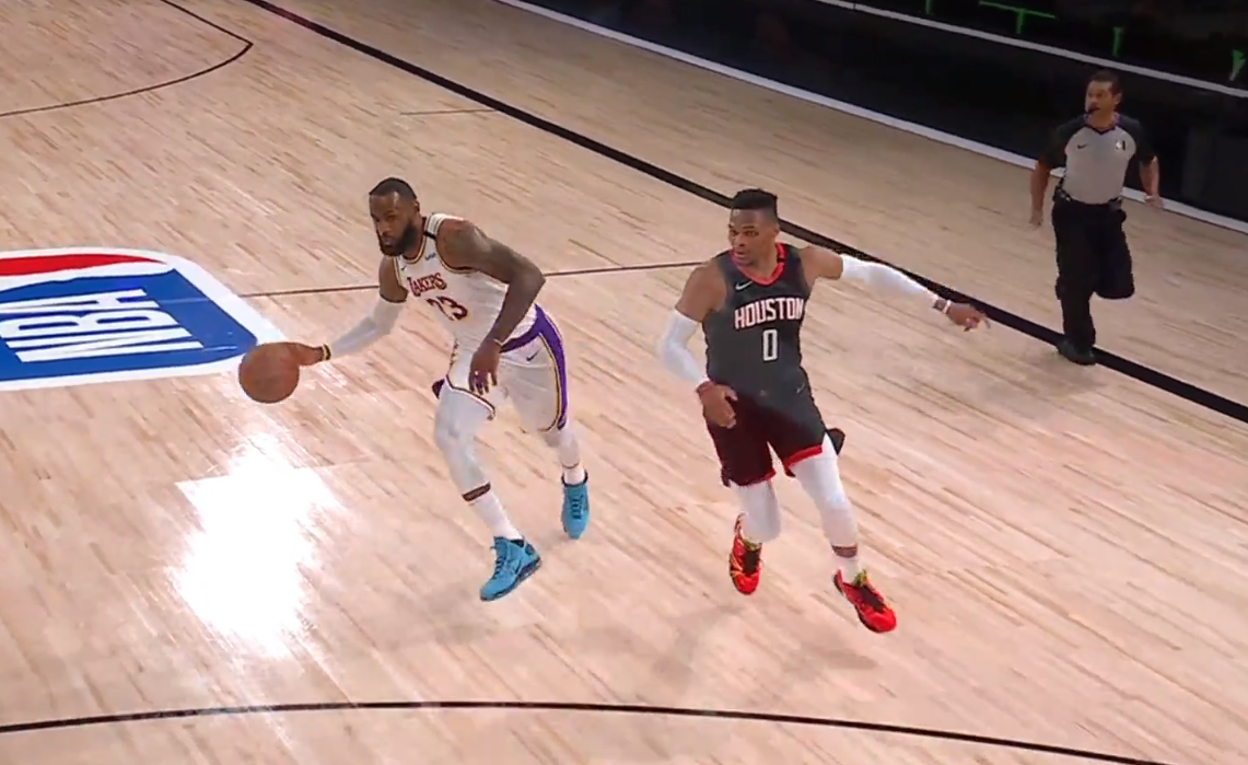 停牌|灭霸詹!詹姆斯季后赛一数据超威少三倍,又一纪录超库里,真历史第一人!