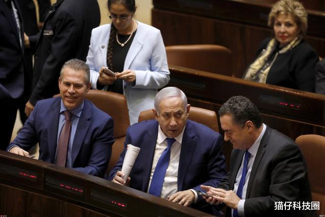 美国|“反扑”号角已吹响?取消美国740亿订单,特朗普始料未及