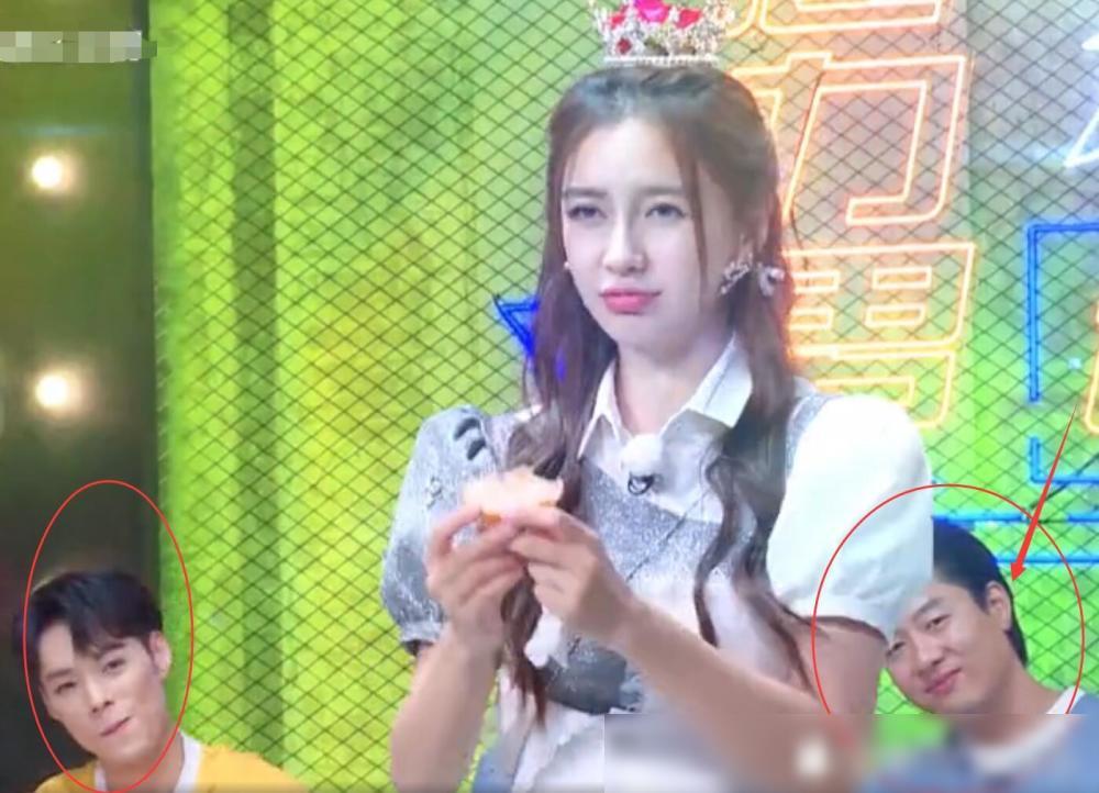 |32岁baby撒娇,有谁注意到男嘉宾们的表情?过于真实了