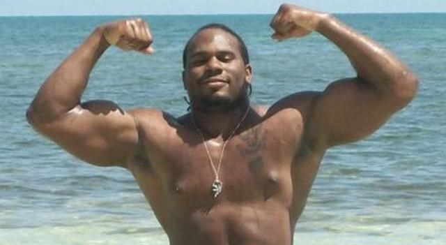 【wwe】父爱如山！美国WWE巨星确认死亡，去世前高喊：先救我儿子