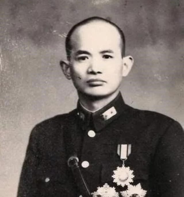 蒋介石■宋美龄和戴笠都想除掉此人，蒋介石坚决反对，直接撂下了7个字