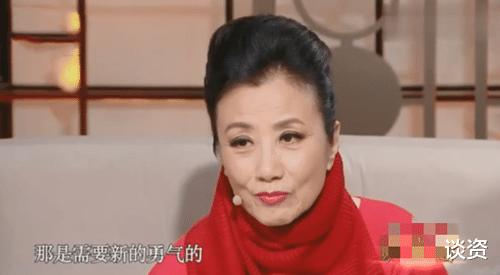 灌篮3|汪明荃在豪宅晾晒包，50多个名牌包堆放，场面十分壮观