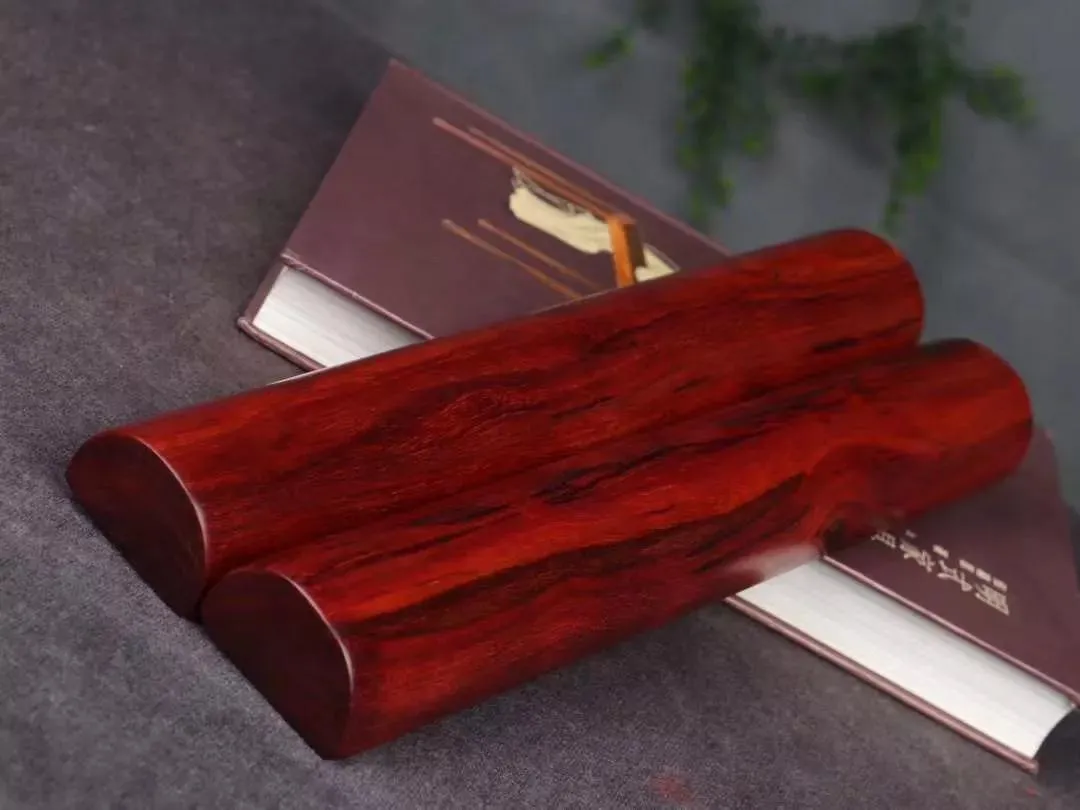 #紫檀#一起来谈\檀\——油性极致的犀角质料