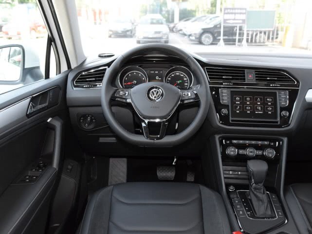 大众途观@大众途观L“降价求量”，21.88万跌至14.42万，叫板哈弗H6