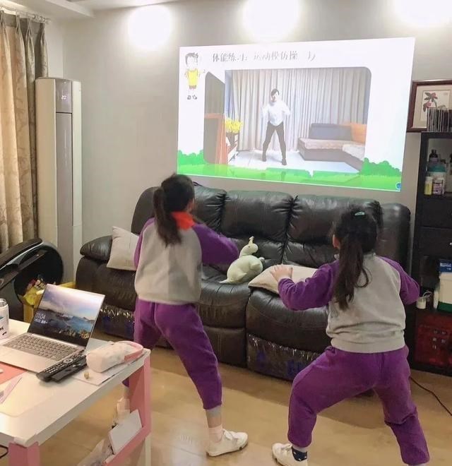 教育部：教育部下发最新通知，学生们欢欣鼓舞，老师提醒：别高兴得太早了