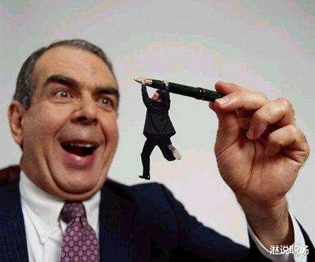 「」职场中，凡事亲力亲为的领导，和掌控全局的领导，哪个更好？