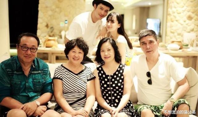 Angelababy|杨颖带儿子加入“上海名媛圈”，谁注意黄晓明发了啥？都懒得装了