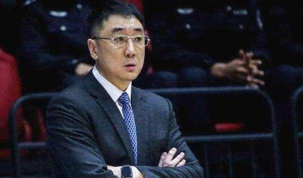 王非|71 刻上CBA历史耻辱柱！碾压45分还上周琦 阿的江到底有多恨王非？