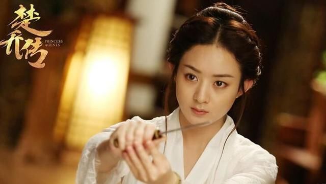 迪丽热巴：迪丽热巴新剧真坎坷，开播前突然改名，这次她还能稳住收视率吗？