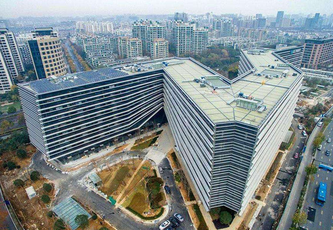 【马云】终于明白！为啥马云宁放弃北上广深，也要把支付宝大楼建在杭州？